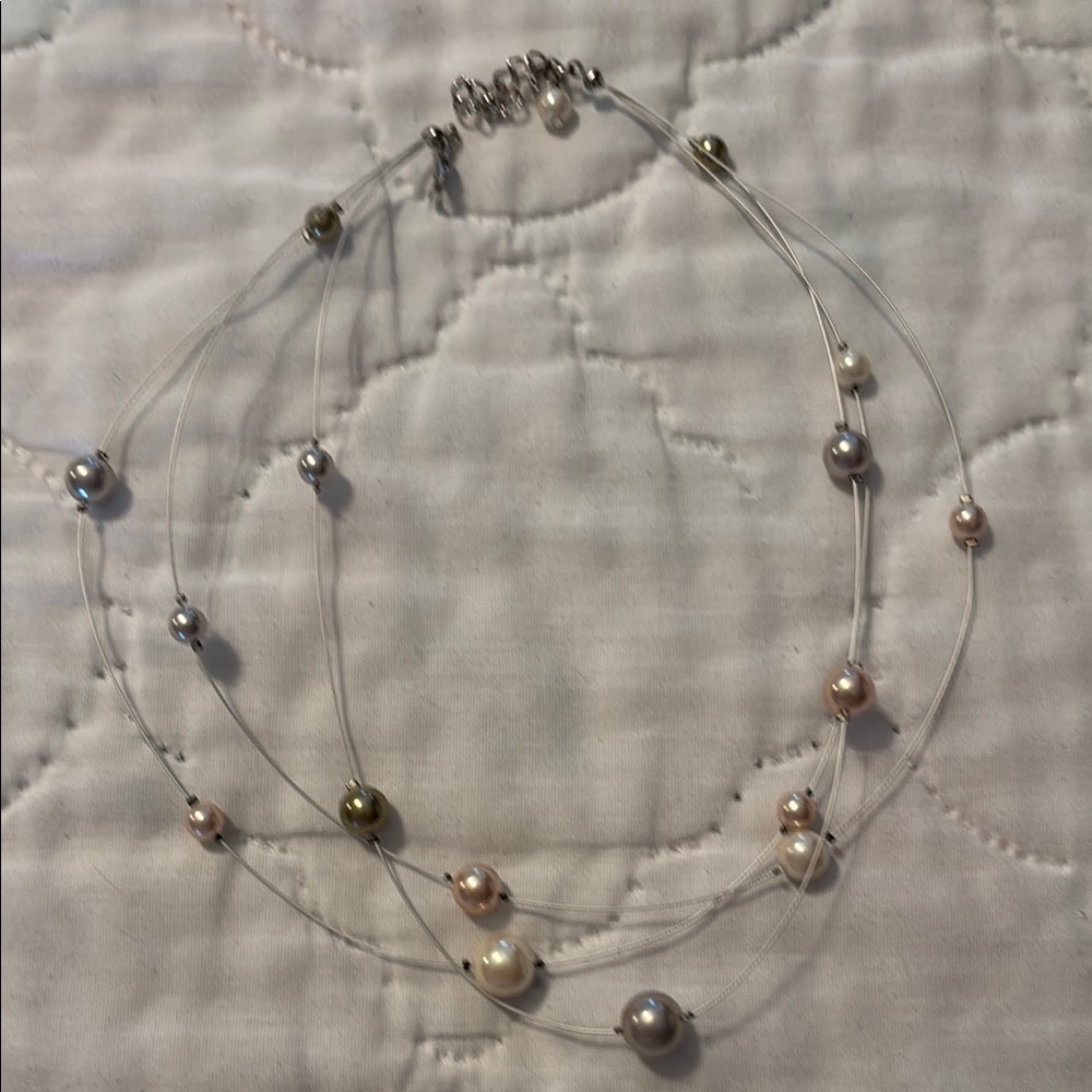 Elegant Multi-Color Pearl Necklace